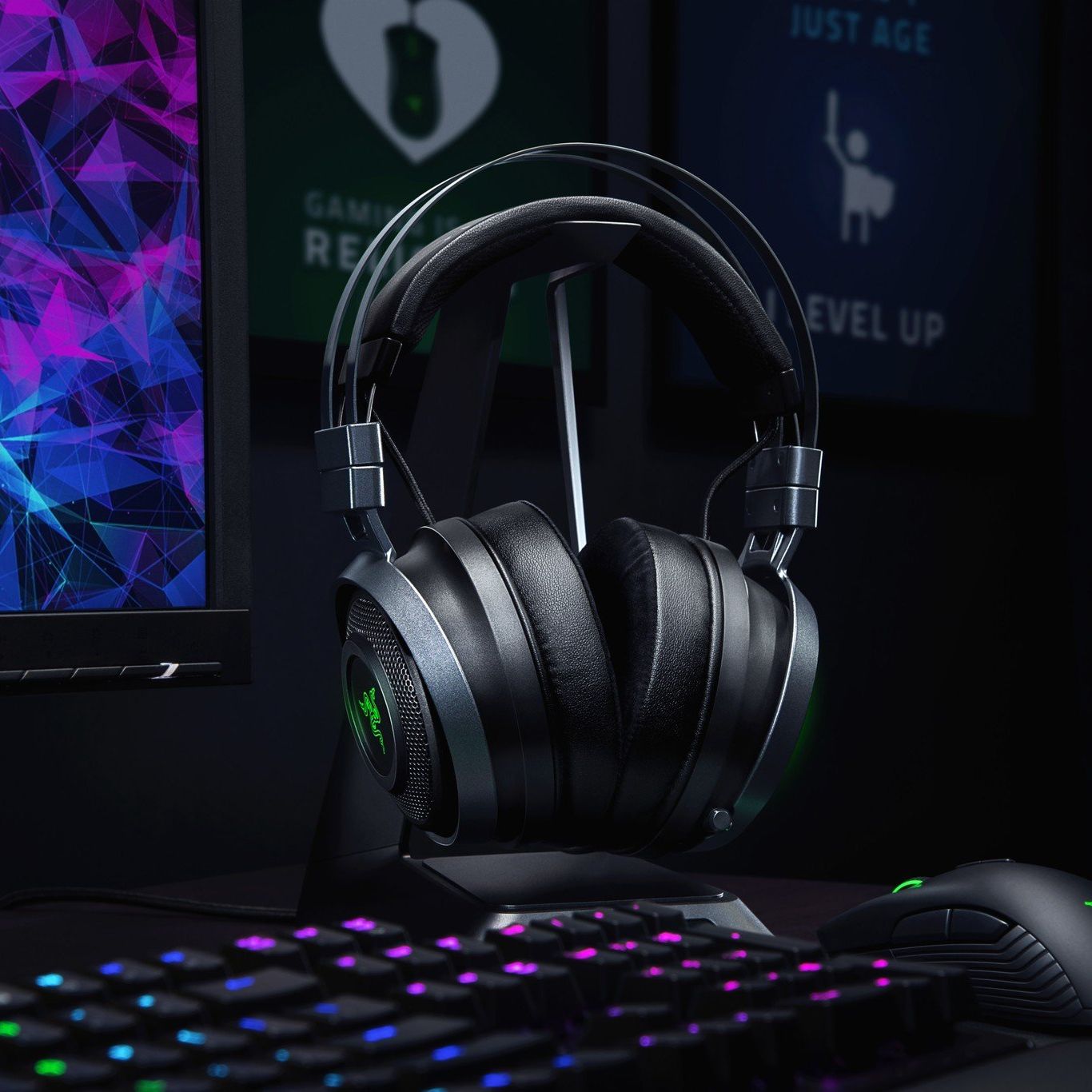 Razer's Nari Ultimate wireless headset lets you feel your games