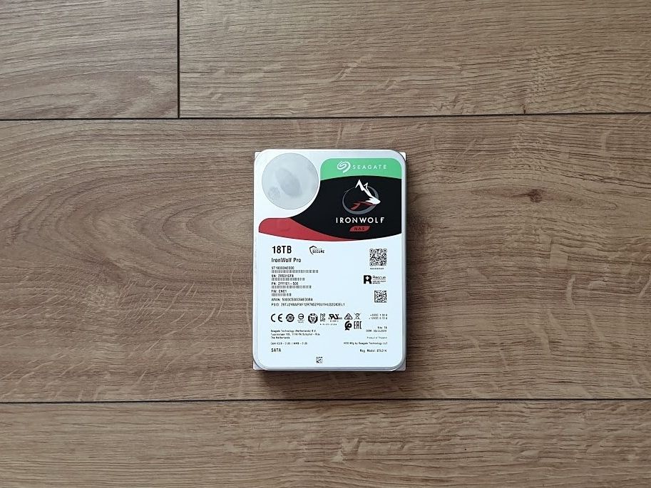SEAGATE 18TB IronWolf Pro 正規品 HDD NAS 保証 Seagate