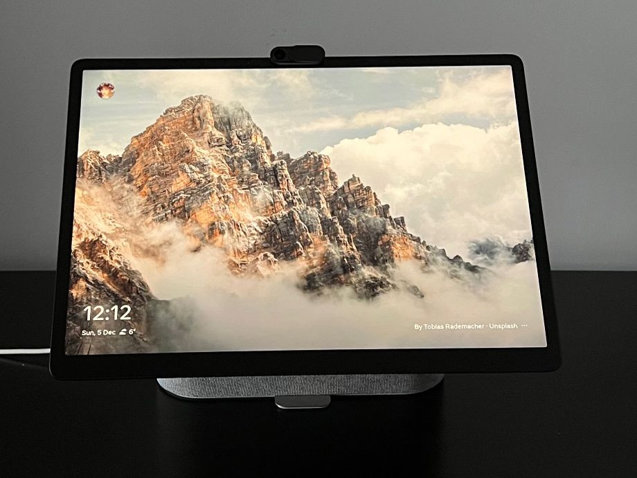 Amazon.com: Facebook Portal Plus - Smart Video Calling 14