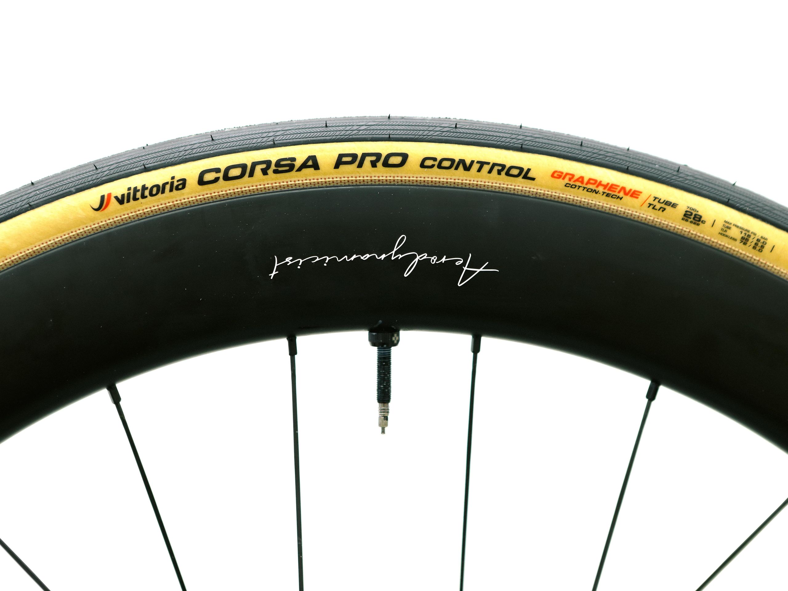 Vittoria Corsa Pro Control review: stylish and more resilient than