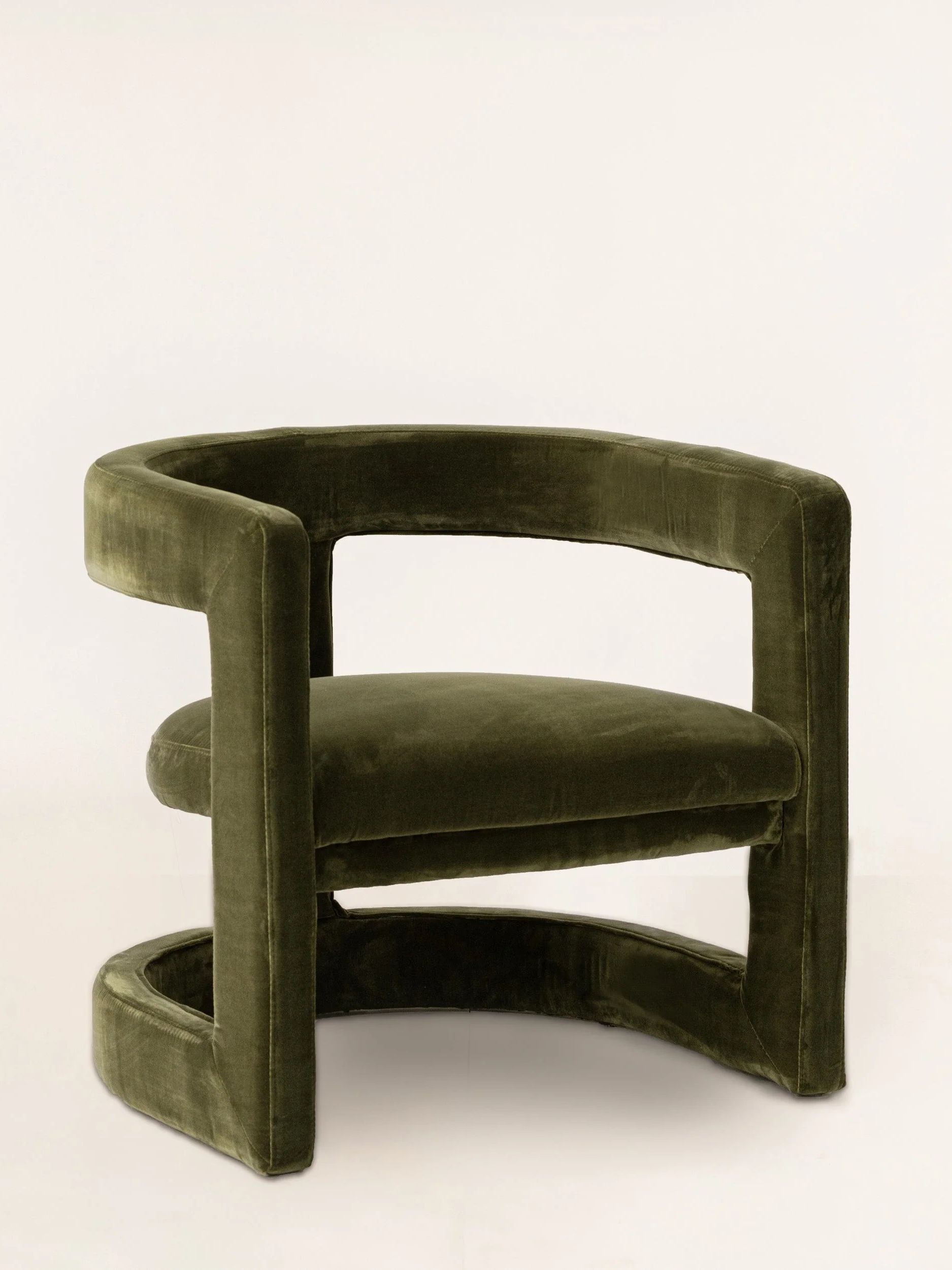 Khaki curved armchair