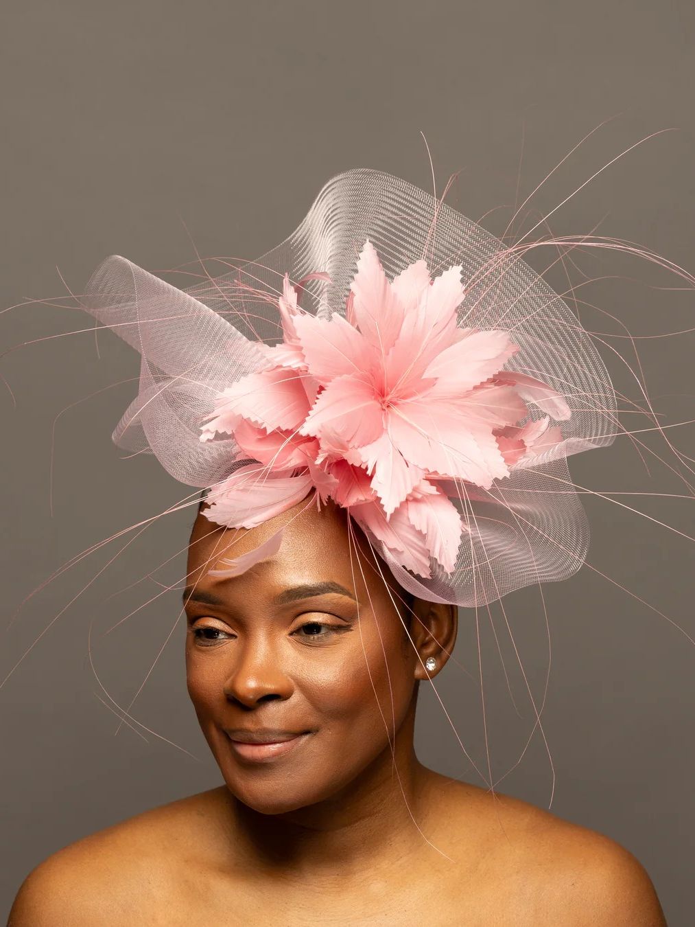 The Hat Girls, Holly