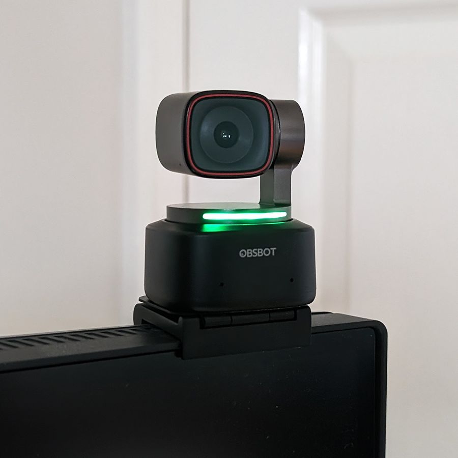 Webカメラ OBSBOT Tiny2 Amazon.com: OBSBOT Tiny 2 Webcam 4K Voice Control PTZ, AI Tracking