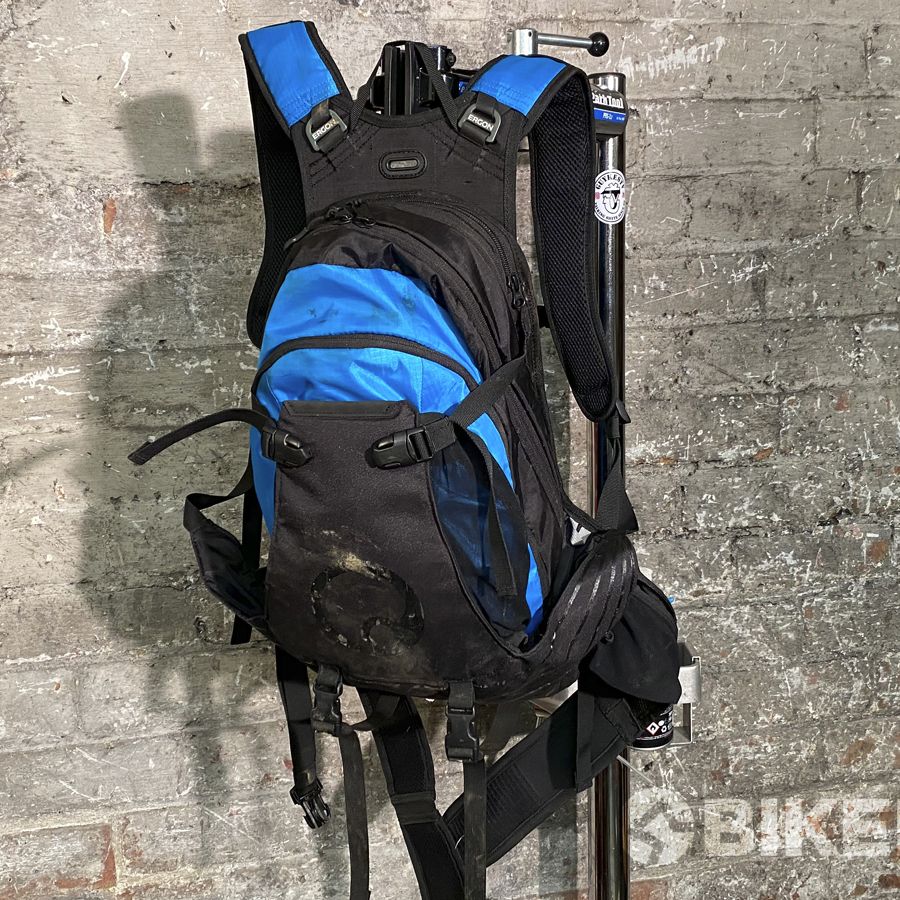 ERGON BE3 Enduro リュック Largeサイズ Ergon BE3 Enduro MTB Backpack