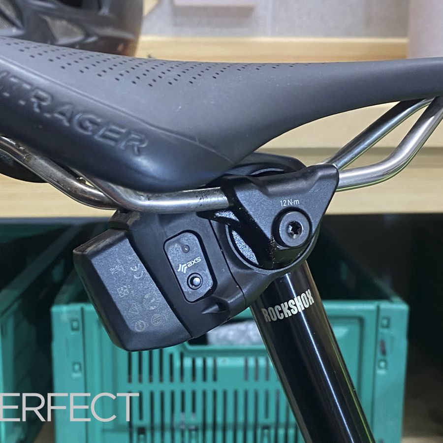 RockShox Reverb AXS ドロッパーシートポスト 125 mm RockShox Reverb AXS dropper post review | Bike Perfect