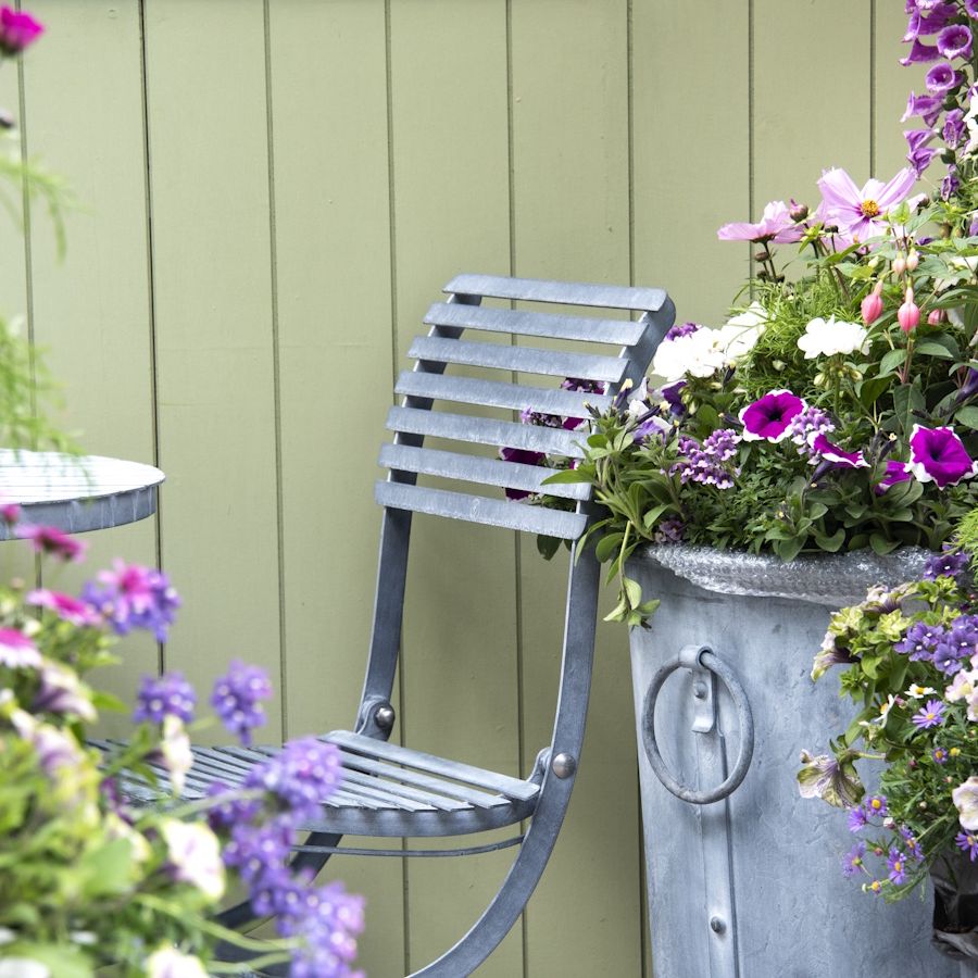 The IKEA HATTHOLMEN Plant Stand Doubles As a Raised Bed | Homes