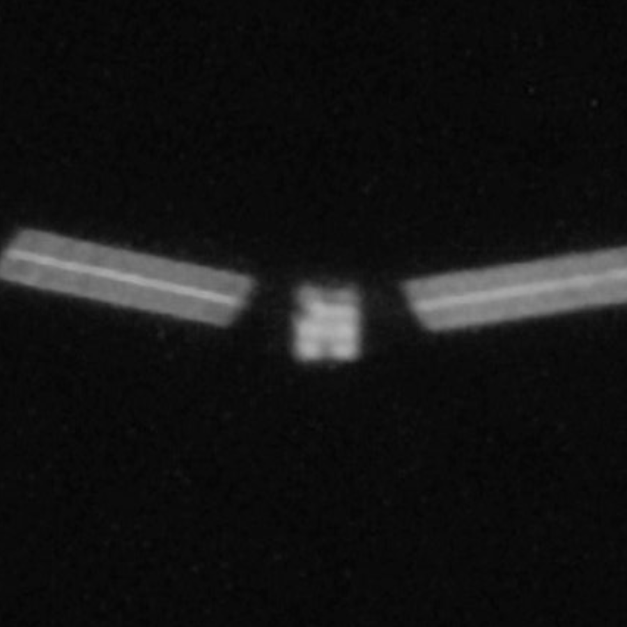 Satellite spies SpaceX Starlink before it breaks apart photo of