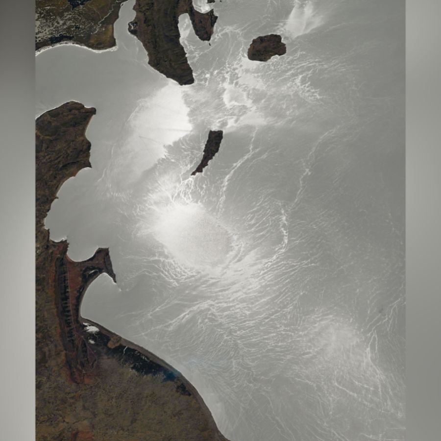ISS astronaut spies sunglint from Lake Titicaca photo of the day