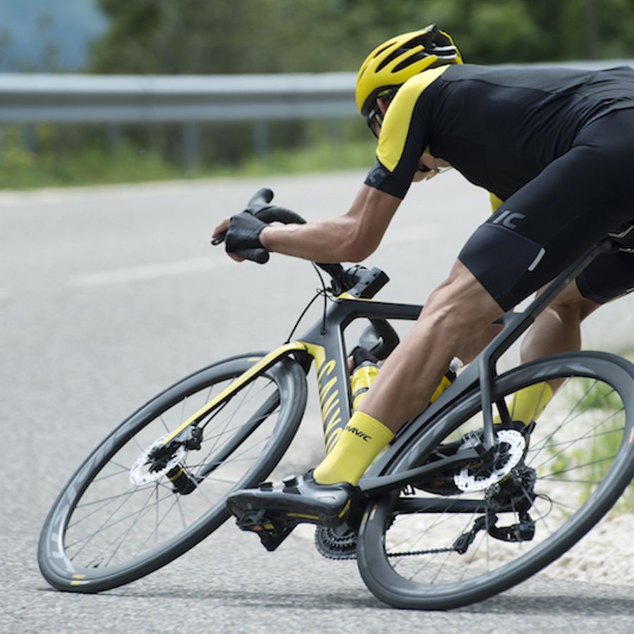 走行150km程度 MAVIC KSYRUIM PRO SL 定価15万 - メルカリ