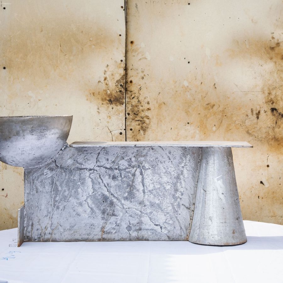 洋書 NIFEMI MARCUS-BELLO Nifemi Marcus-Bello makes an impression at Design Miami 2023