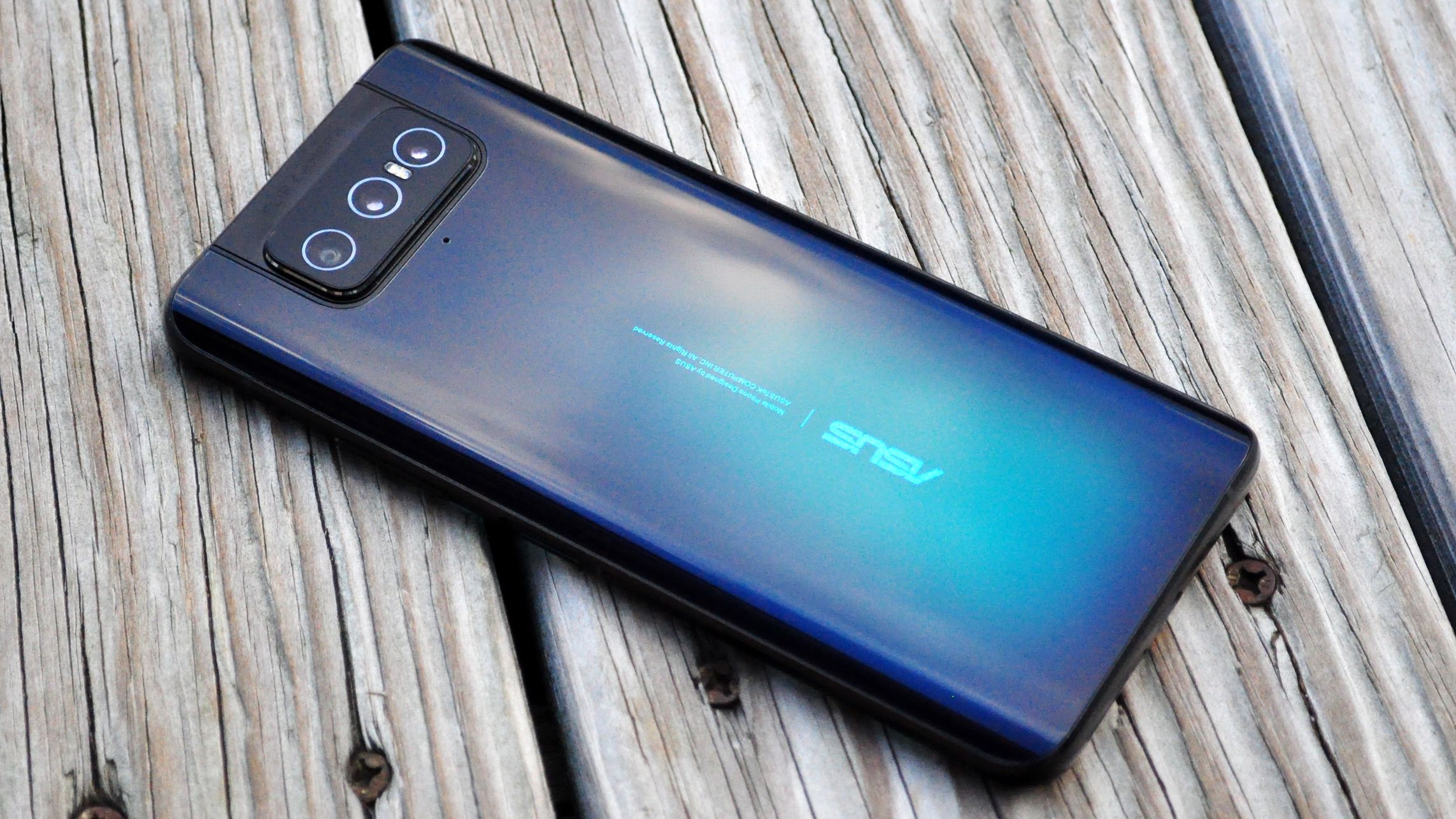 ASUS ZenFone 7 Pro 本体のみ Asus ZenFone 7 Pro review (hands on) | Tom's Guide