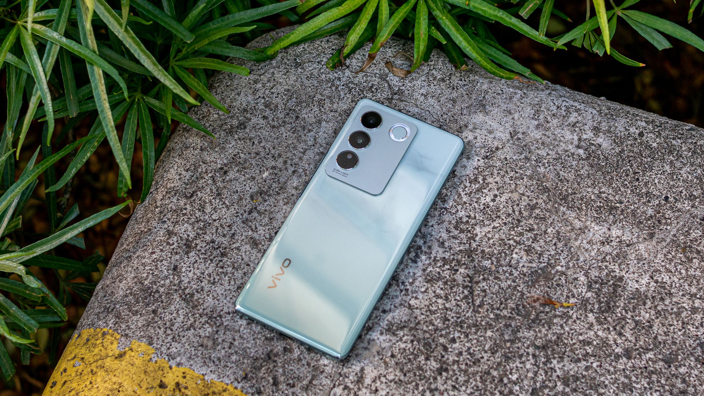 Vivo V27 review: A step forward in Vivo's mid-range line | Android