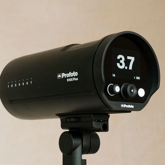 Profoto B10X Plus review | Digital Camera World