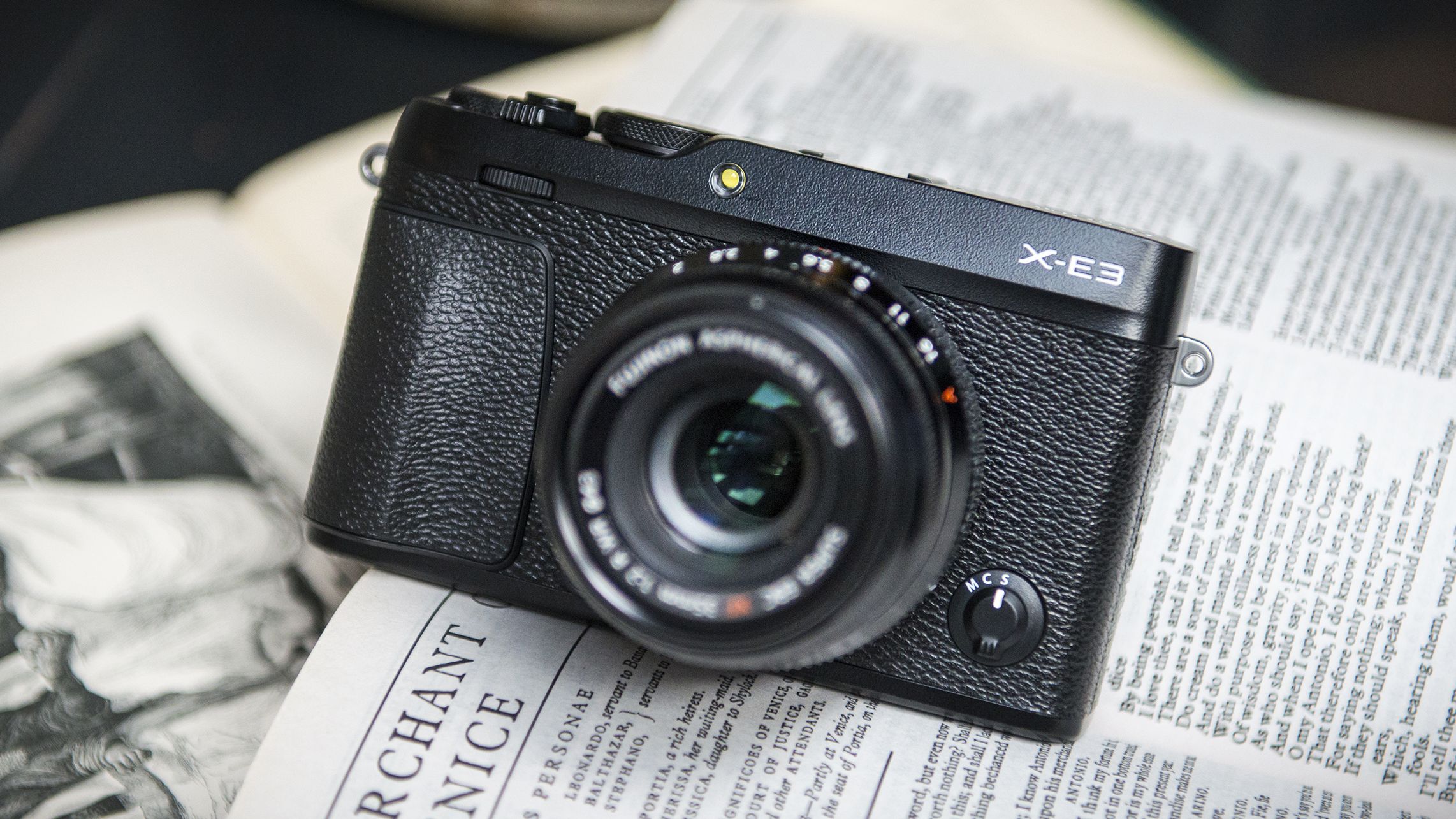 FUJIFILM　x-e3 Amazon.com : Fujifilm X-E3 Mirrorless Digital Camera, Black