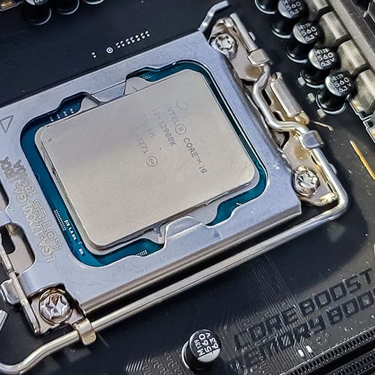 Intel Core i9-12900K and Core i5-12600K review | TechRadar Intel Core i9-12900K and Core i5-12600K review | TechRadar
