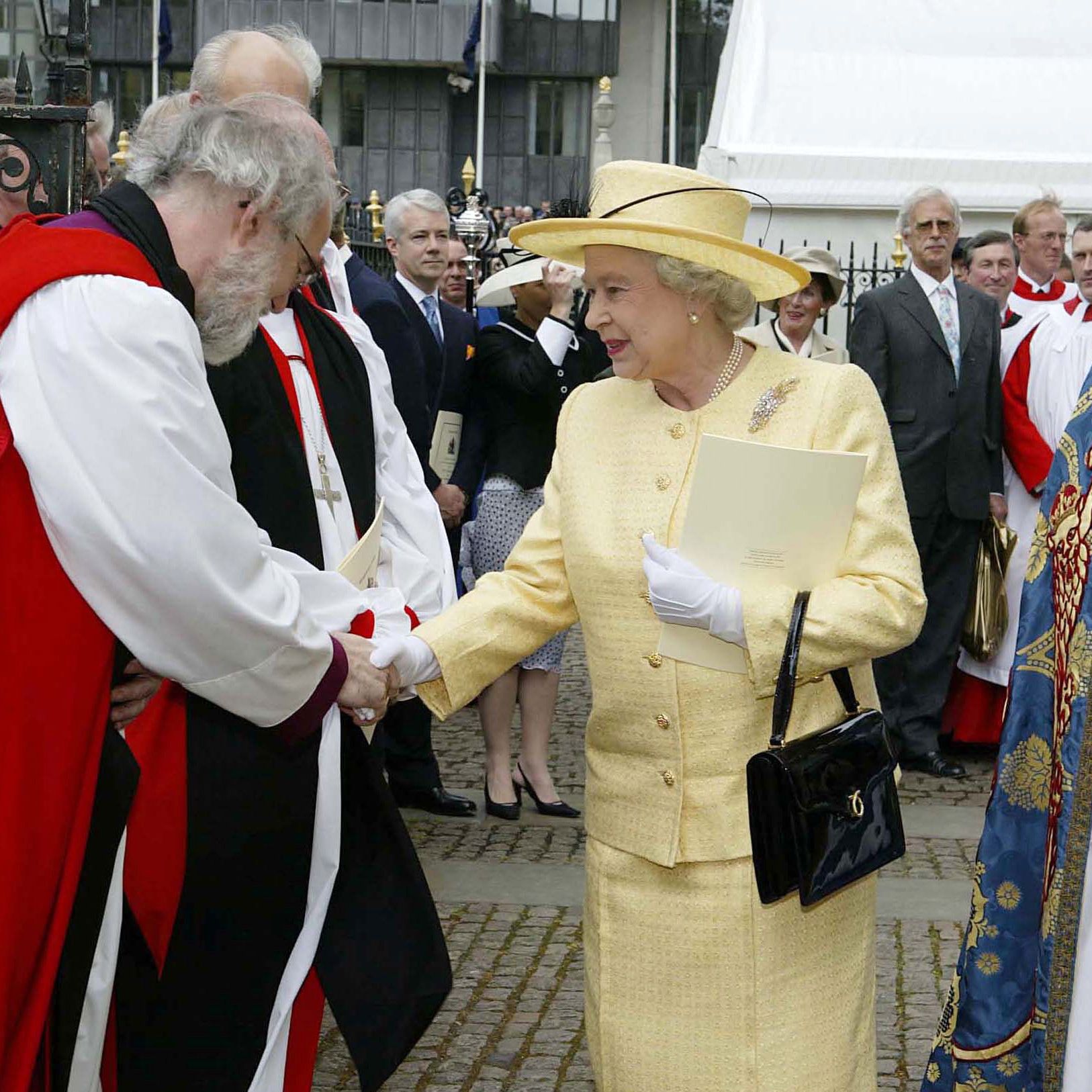 Queen Elizabeth Handbag Became “An Emblem Of Her Legacy” | Marie 