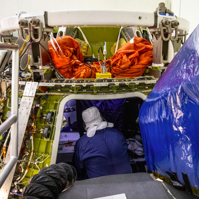 NASA opens hatch of Artemis 1 Orion spacecraft (photo) | Space