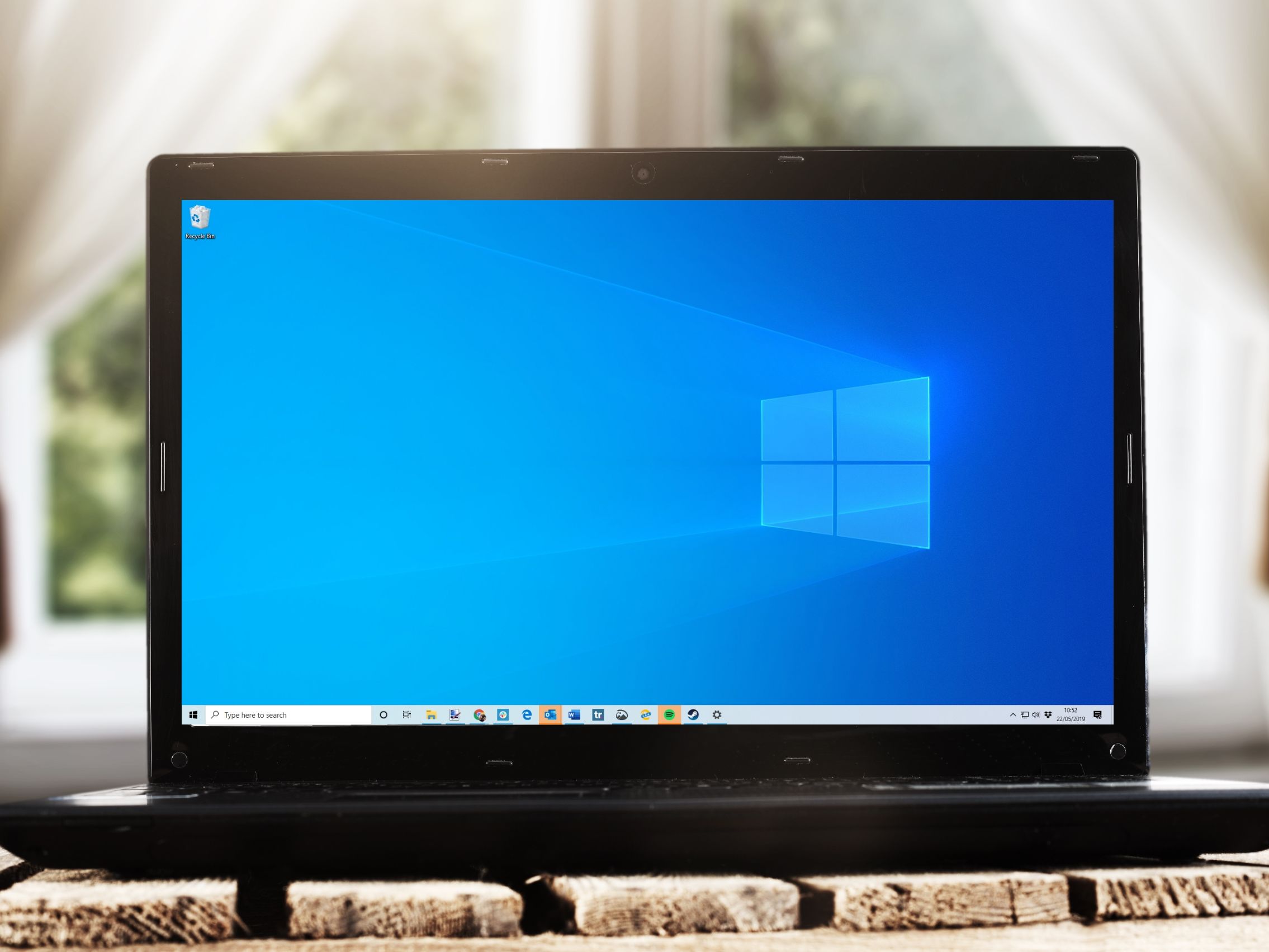 Microsoft - Windows 10  日本語版/May 2019 Update適用 Amazon.co.jp: Windows10 Home 日本語版/May 2019 Update適用