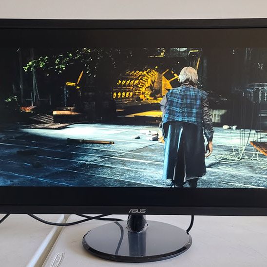 Asus VP28UQG Monitor Review: 4K Gaming Savings | Tom's Hardware