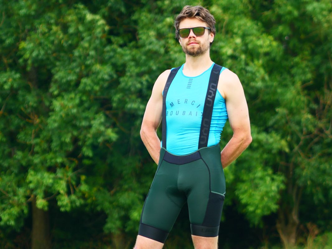 UYN Adventour Cargo bib review – warm weather gravel shorts | Bike