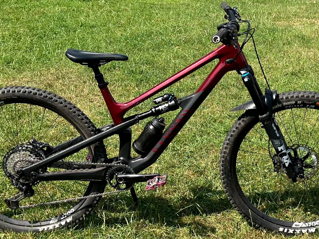 Canyon Spectral 125 CF8 review – less travel, more fun? | Bike Perfect