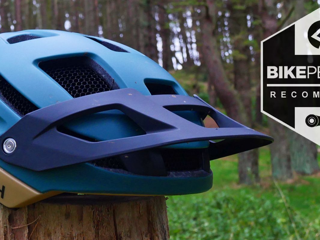 Smith Forefront 2 helmet review – feature-packed Koroyd trail lid