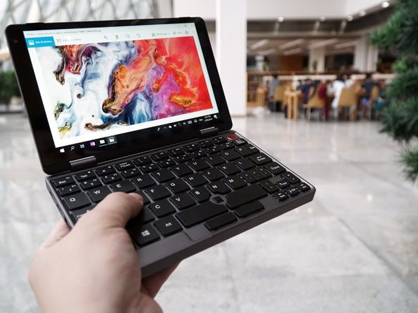 CHUWI MiniBook hits Indiegogo: An 8-inch workstation running