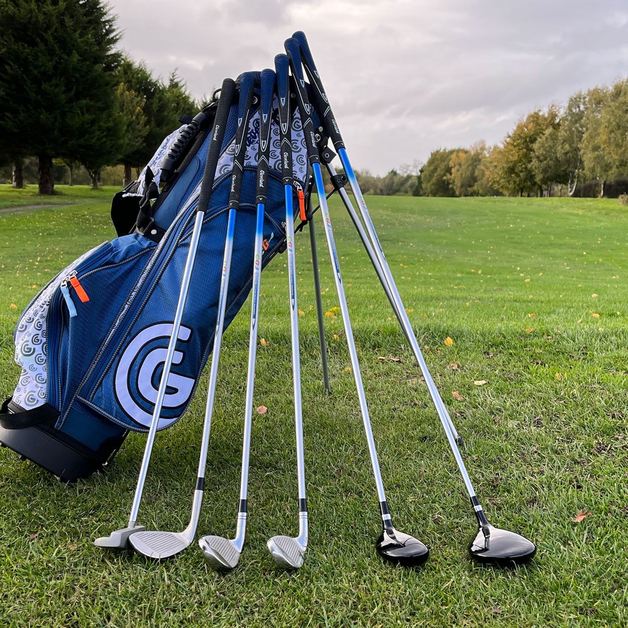Cleveland GOLF　PACKAGE SET Cleveland 11 piece graphite set