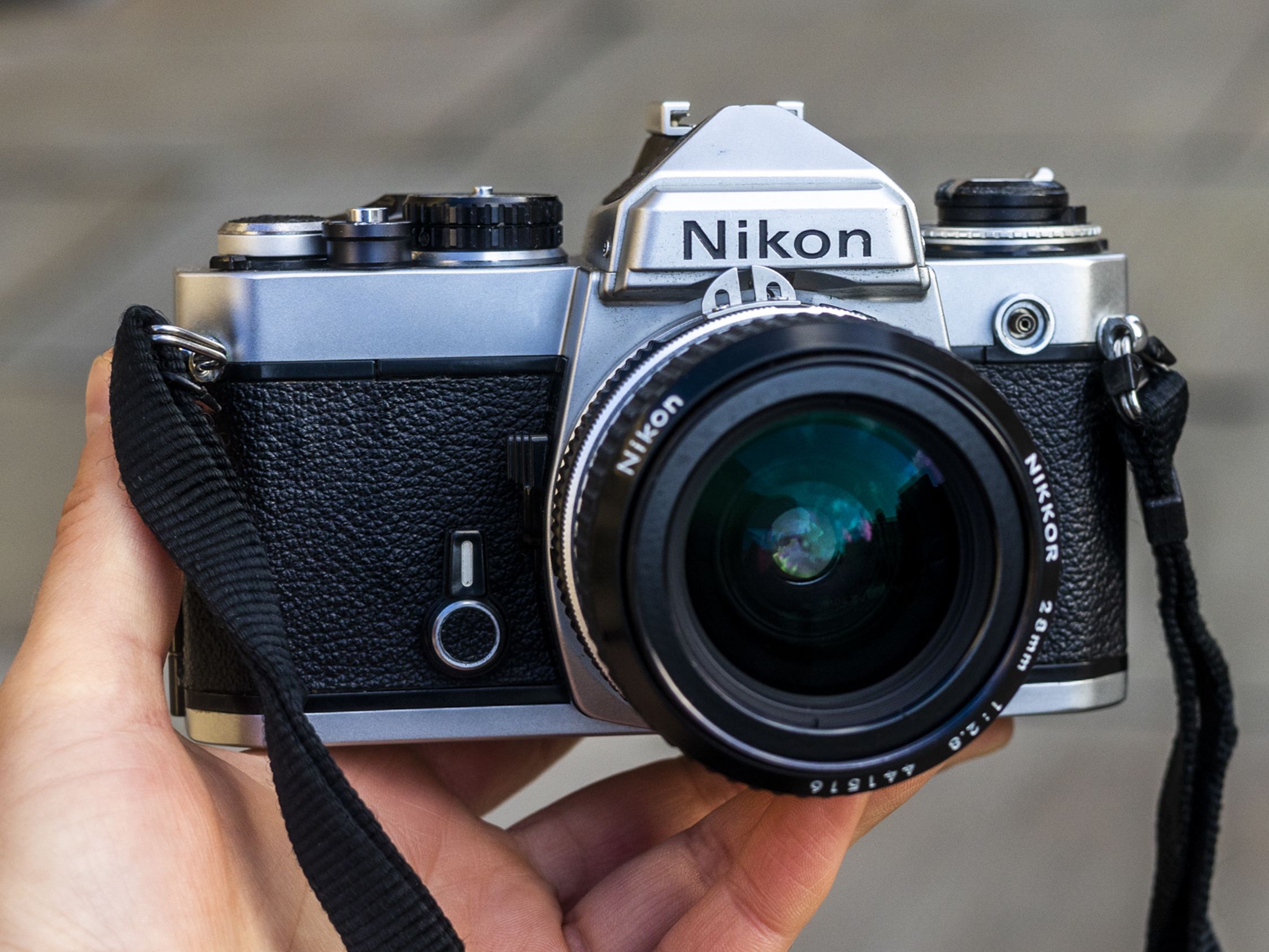 フィルムカメラ Nikon NEW FE2 #2249 Nikon NEW FE2 #2249 Camera review: the Nikon FE 2 - EMULSIVE