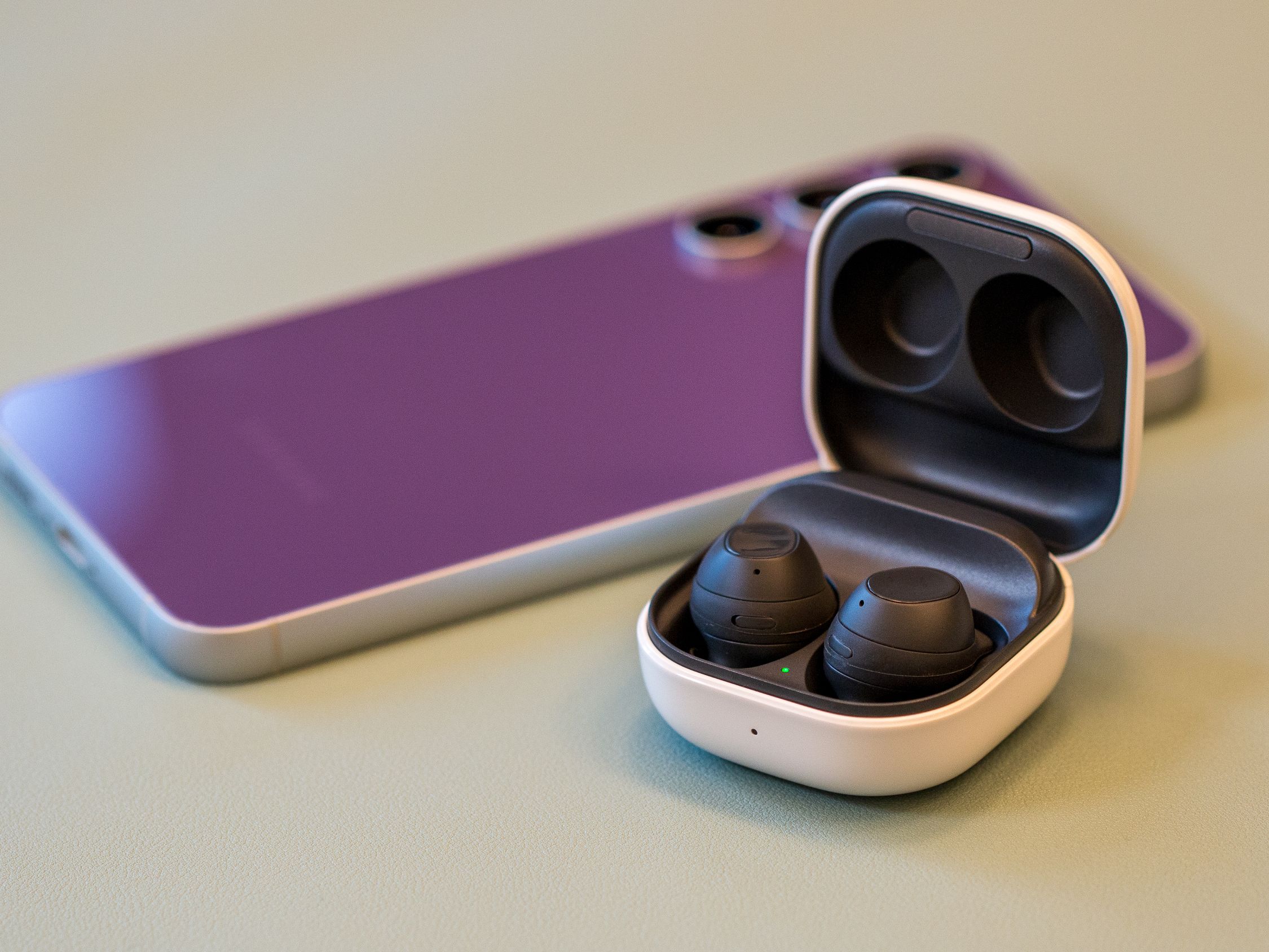 Dang! Samsung's cheap 'Fan Edition' Galaxy Buds just got 35