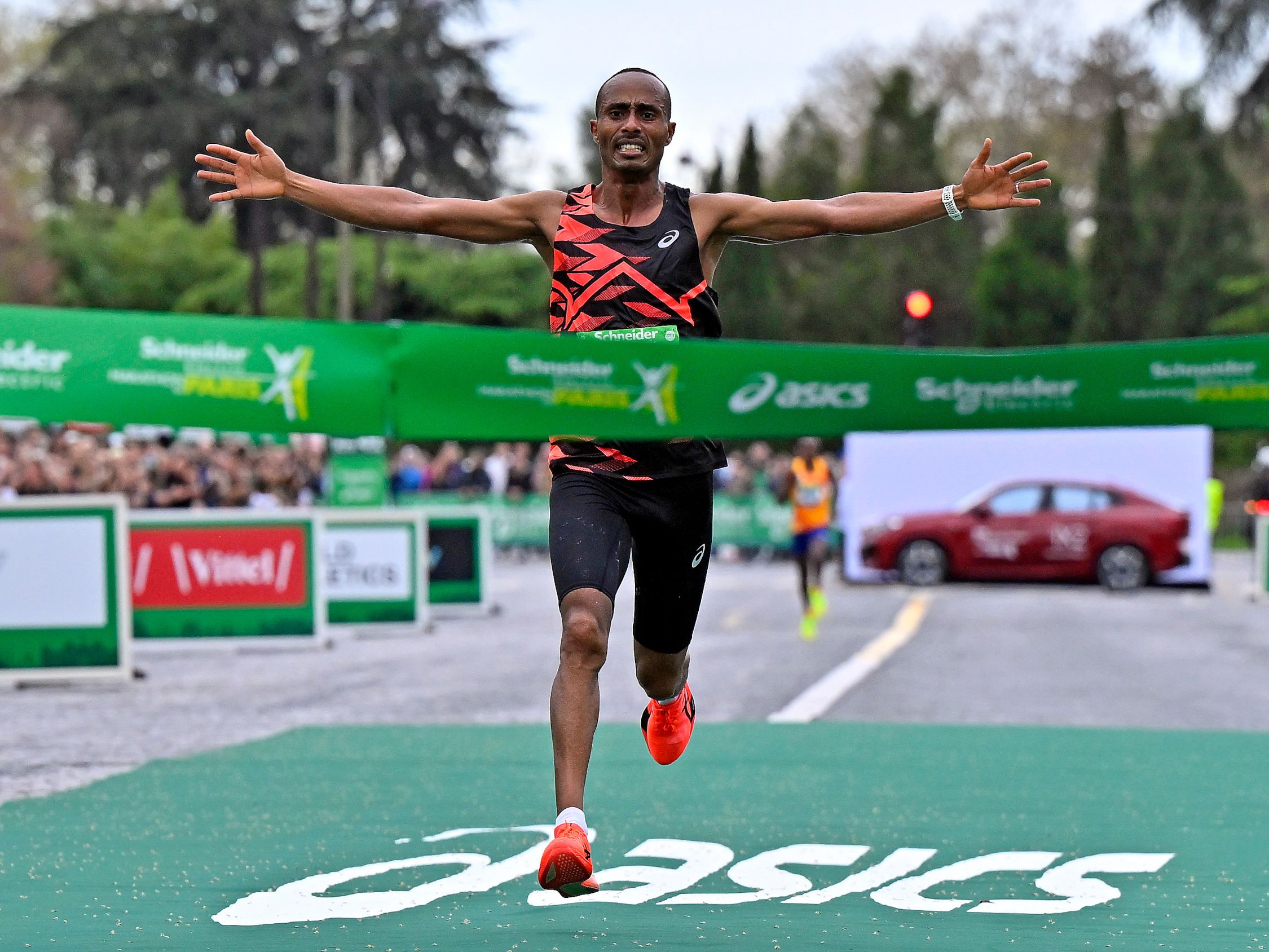 Baskets Running Volontaires Paris 2024 – Blanc Pointure 38 – Neuve Avec Boîte