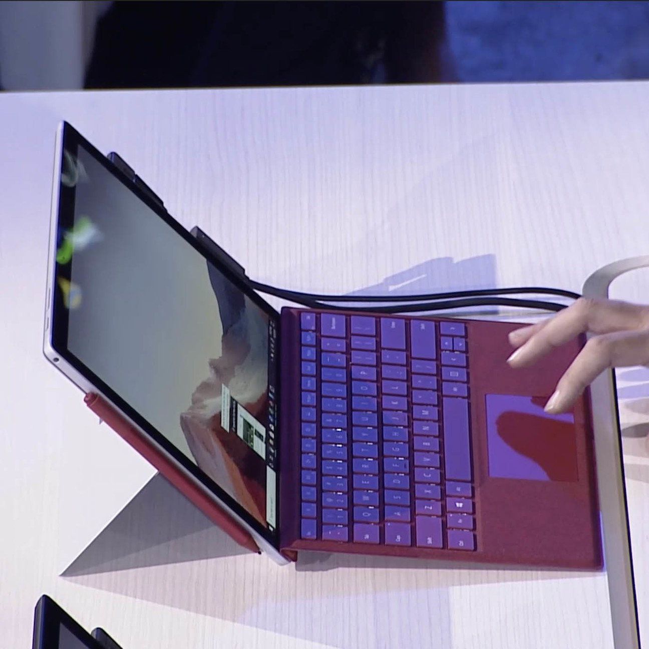 Windowsノート本体 SurfacePro7 Amazon.com : Microsoft Surface Pro 7 256GB i7 16GB RAM
