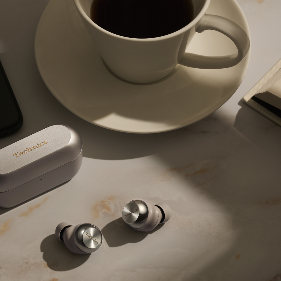 美品 Technics EAH-AZ100 Reference Class Hi-Fi True Wireless Earbuds with Dolby Atmos