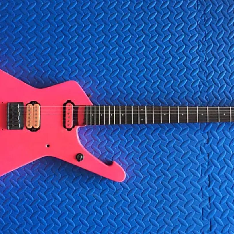 Paul Gilbert sells pink 1987 Ibanez “Ice-Stroyer” guitar to aid