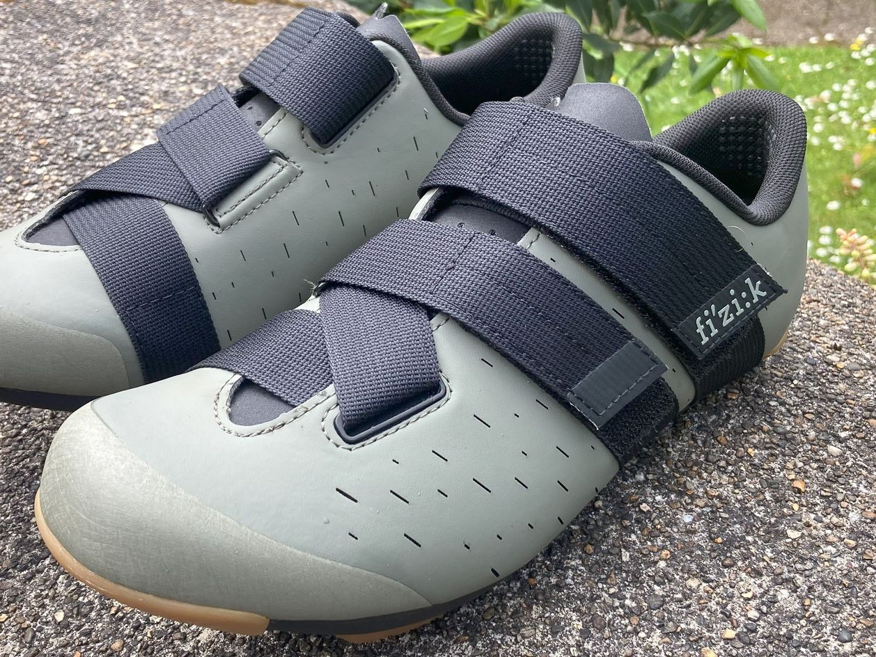 生まれのブランドで Terra Fizik Powerstrap super a – review Shoe Gravel X4 ウェア