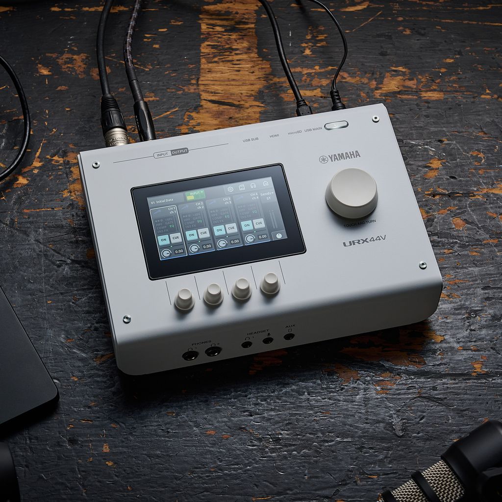 boost waves converter box UMPX-12 Portable Step Up Voltage Frequency performance signal generator Best audio interface 2026: For