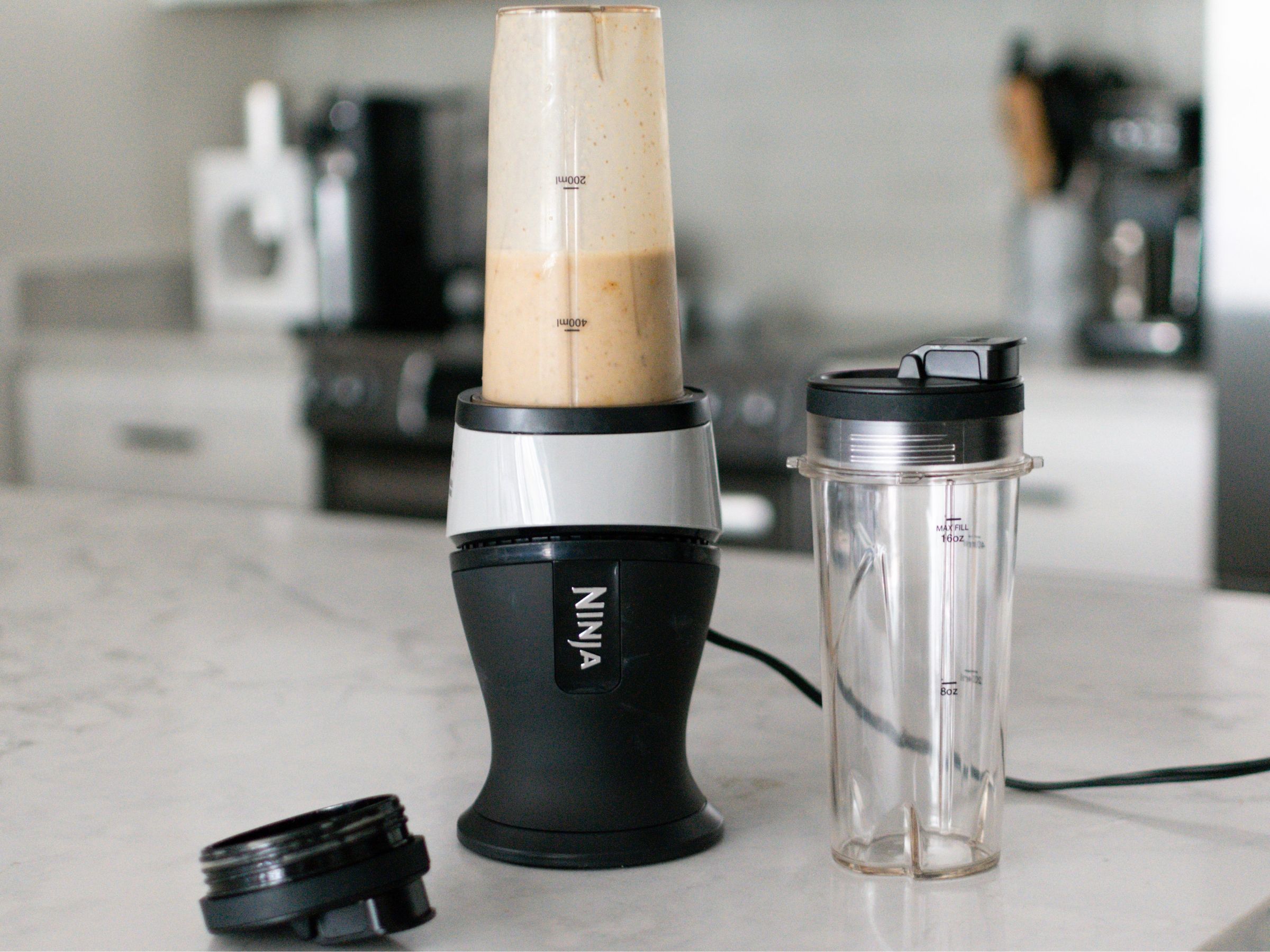 Amazon.com: Ninja Fit Blender Cups Replacement 16 oz Cups Kit with  NEW Ninja Fit Blender display picture 1