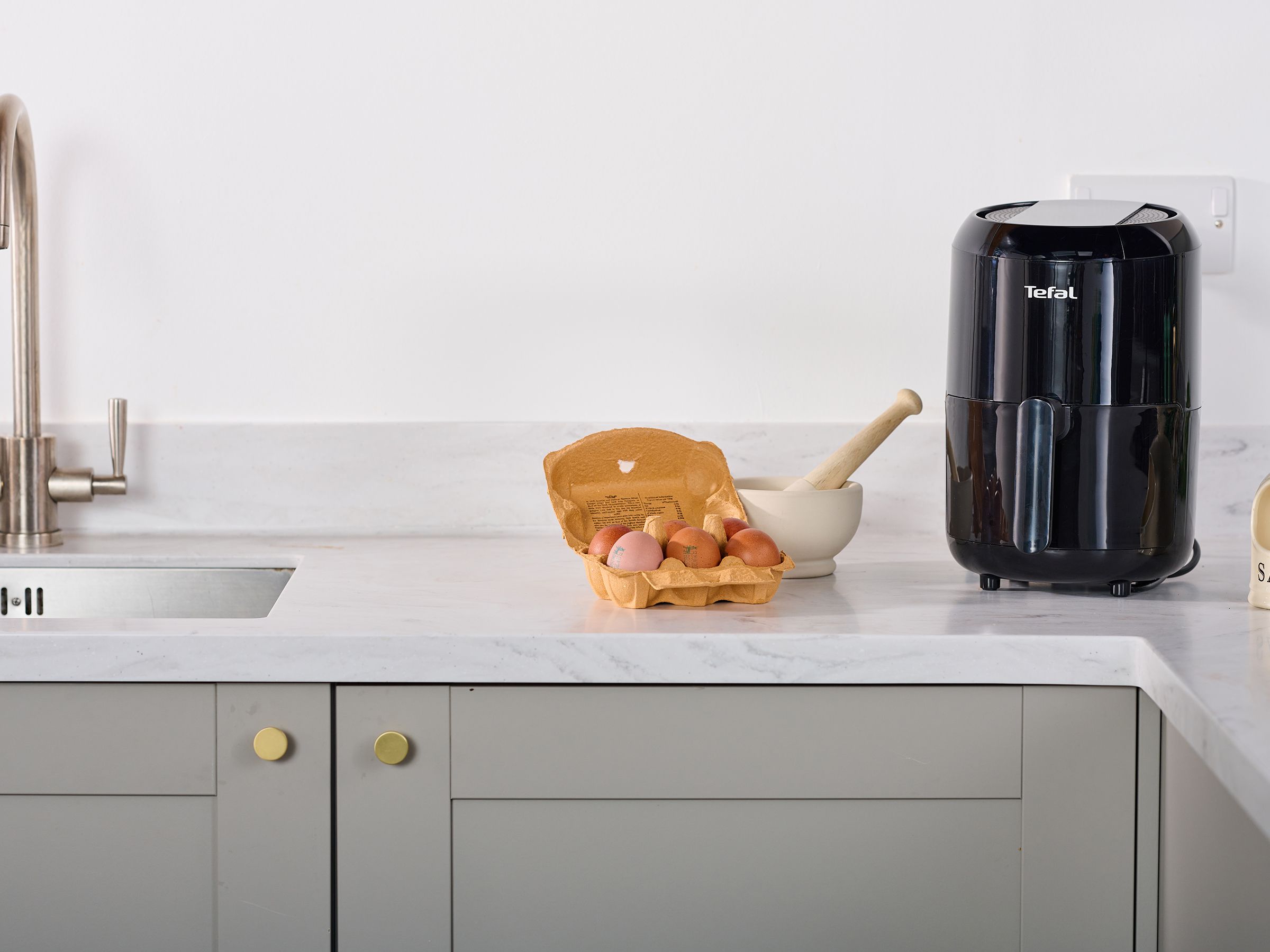 T-fal Easy Fry Compact Digital Health Air Fryer: a studio