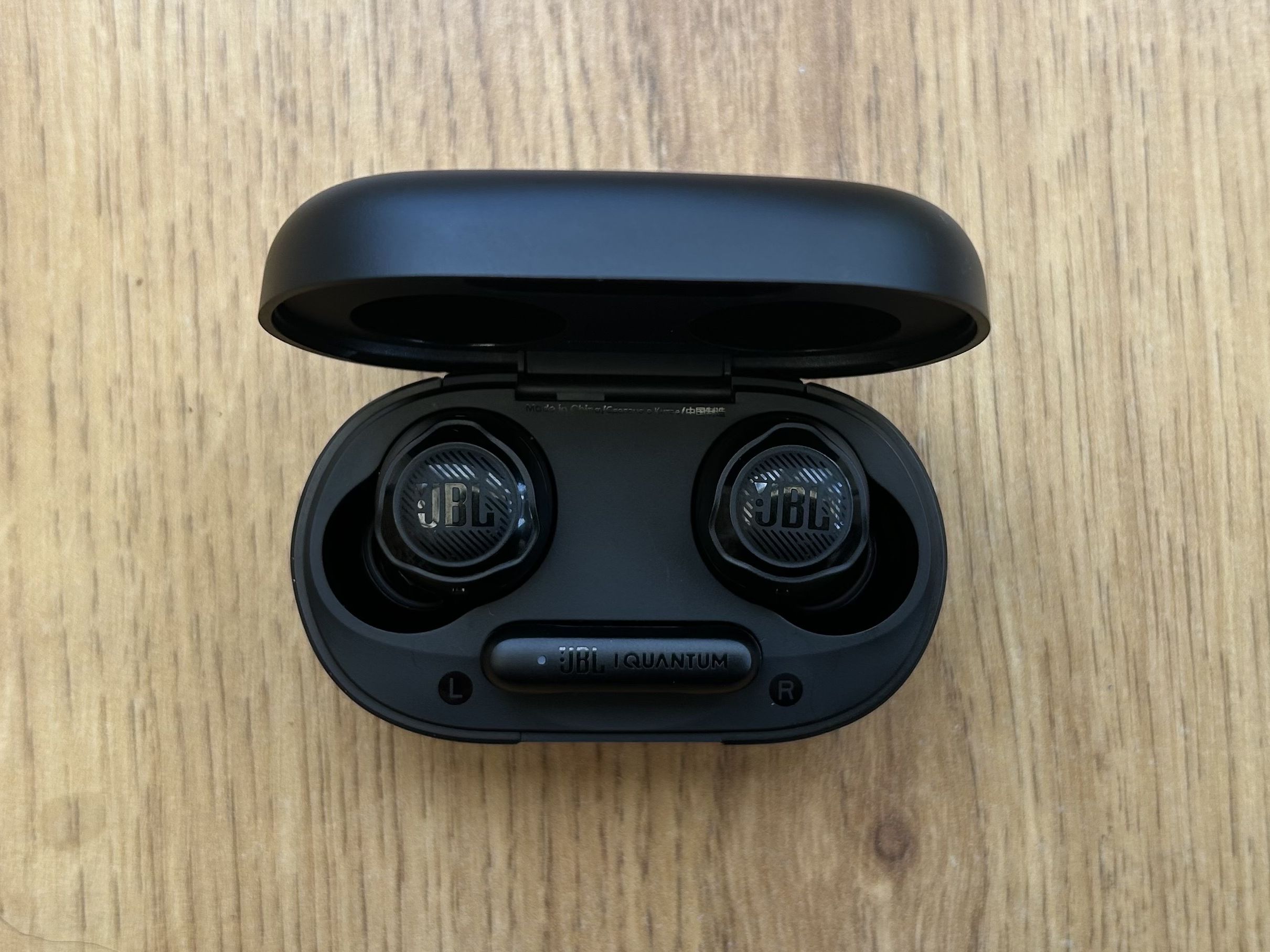 【新品】JBL QUANTUM TWS Amazon.com: JBL Quantum TWS - True Wireless Noise Cancelling
