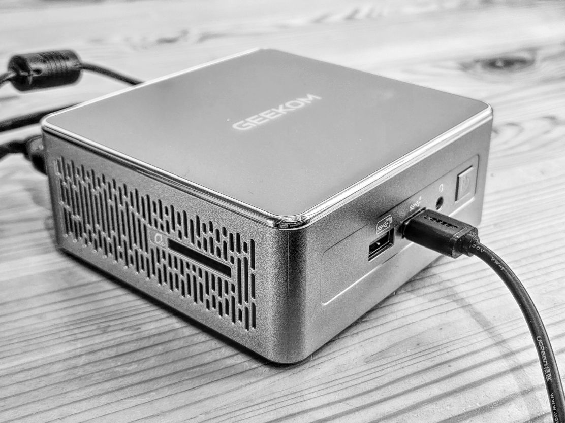 【banapple】GEEKOM A5 2025 ミニPC GEEKOM A5 Mini PC: High-Speed Computing with AMD Ryzen™ 7