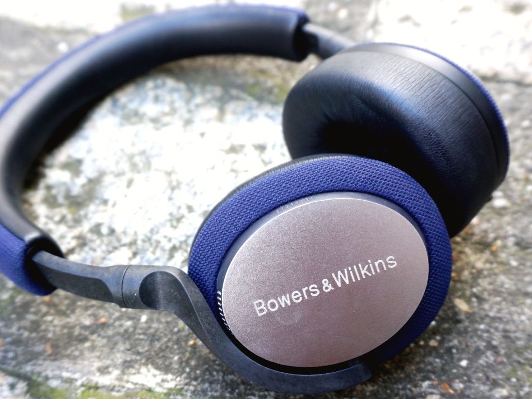 Bowers & Wilkins PX5 ワイヤレスヘッドホン 4176IBzsTVL._AC_SY200_QL15_.jpg
