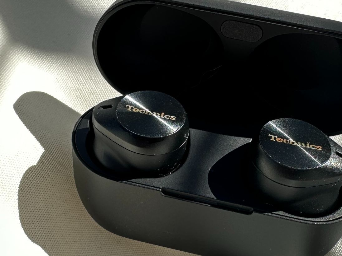 Technics EAH-AZ80 review: feature-packed wireless earbuds with