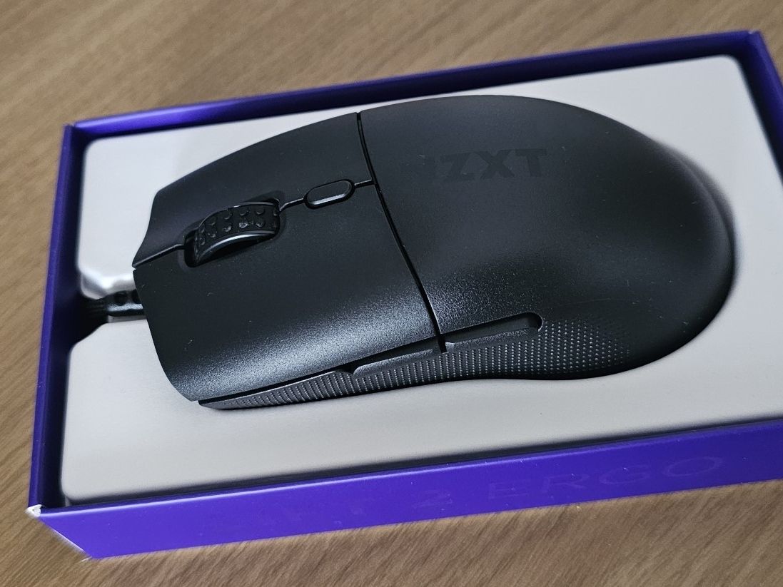 NZXT Lift 2 Ergo review: A no-frills, no-fuss wired mouse that's