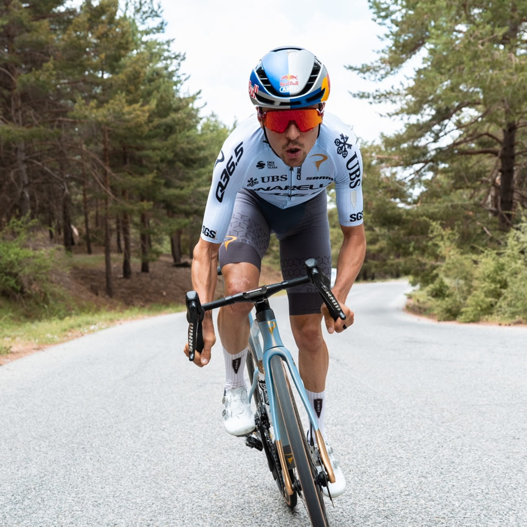 We'll race proactively' – Tom Pidcock's Pinarello Q36.5 team for