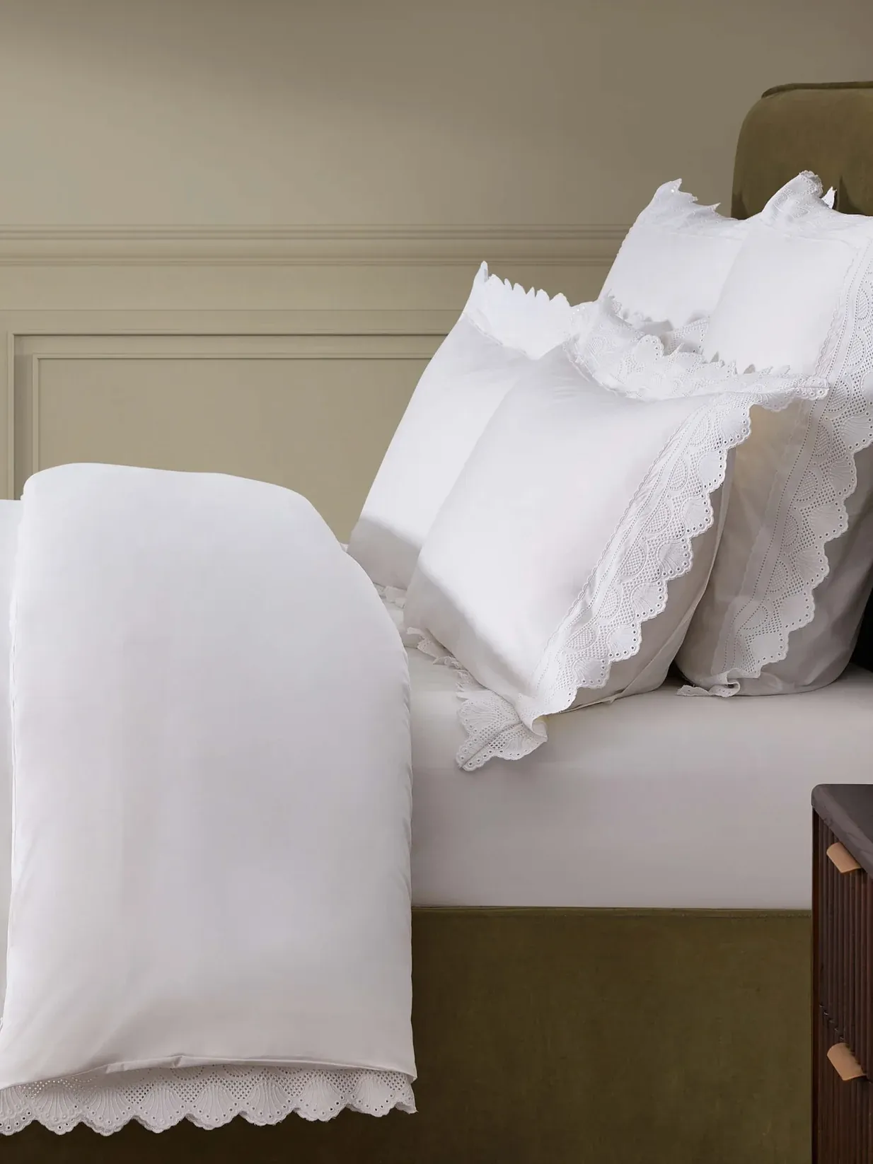 Dusk, Alice 200 Thread Count Duvet Cover - White