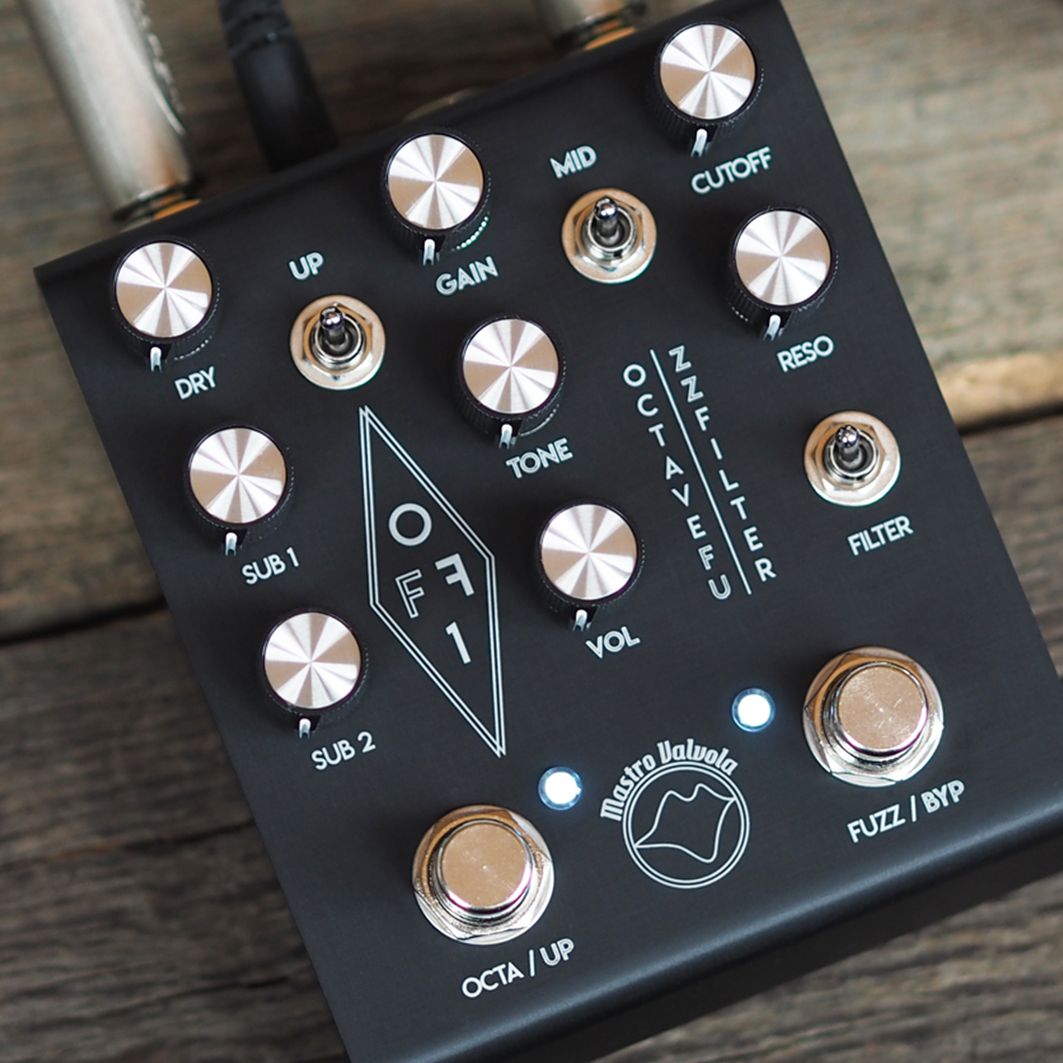 ギター Mastro Valvola Area reverb Area_front_ritaglio-1.png