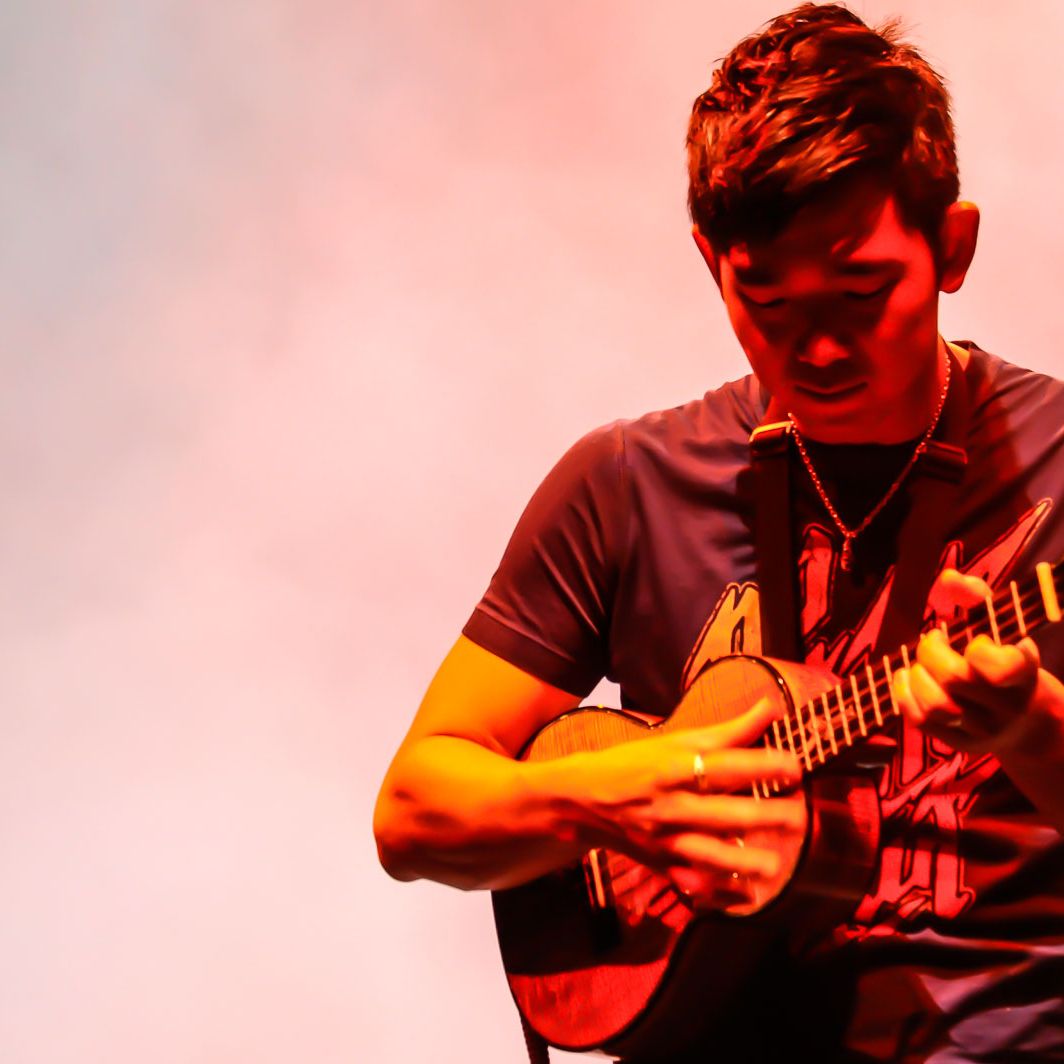 Jake Shimabukuro Premieres Cover of Jimi Hendrix's 