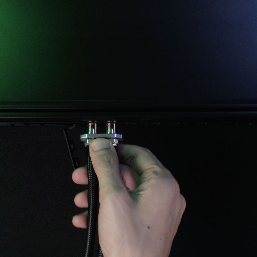 XMG's New Laptop Works With an External Liquid Cooler | Tom's Hardware