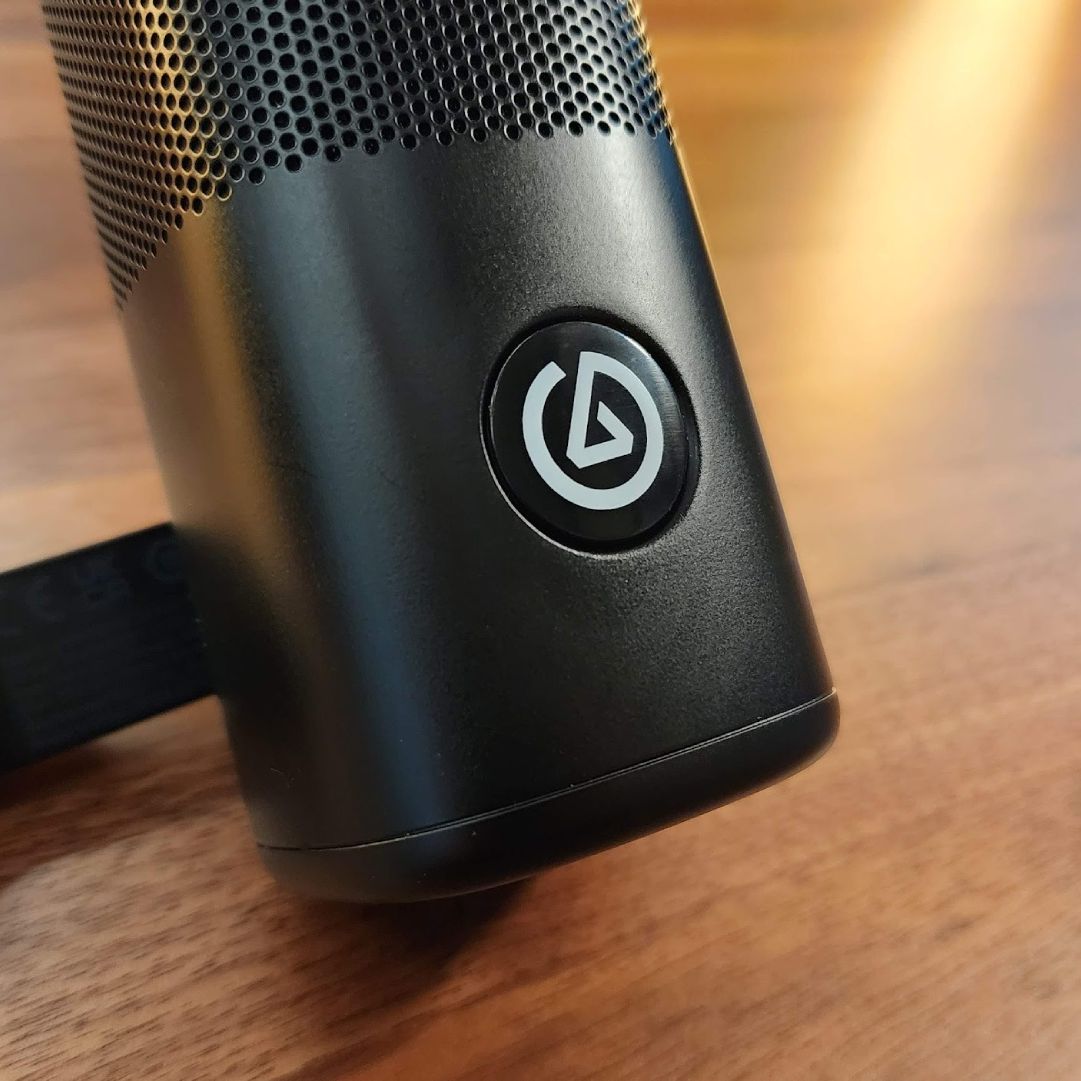 Elgato Wave DX XLR Microphone Review: Affordable, Full