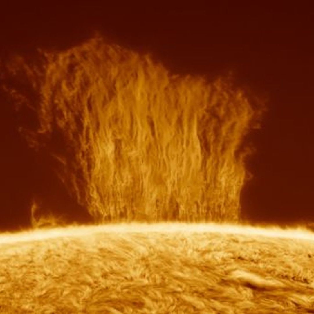 60,000-mile-tall 'plasma waterfall' seen showering the sun | Space